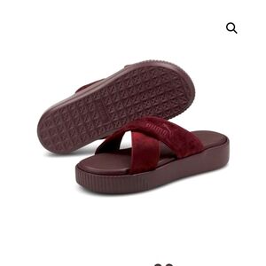 Puma Women's velvet Platform Slide Sandals size 7.5